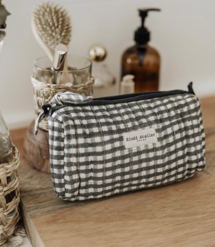 Tara Brume - Beauty Pouch