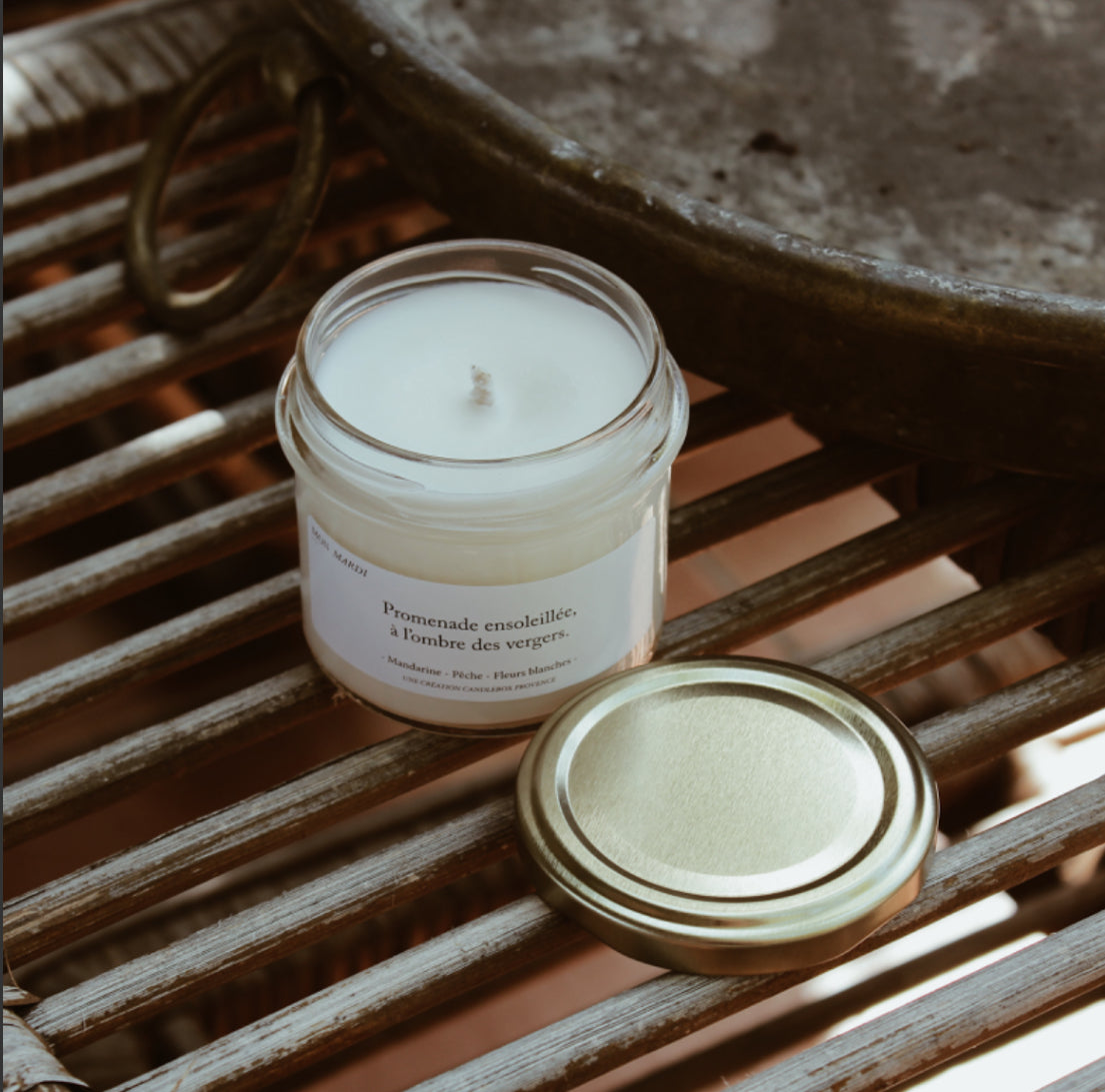 PROMENADE ENSOLEILLÉE, À L’OMBRE DES VERGERS - Candle Tuesday